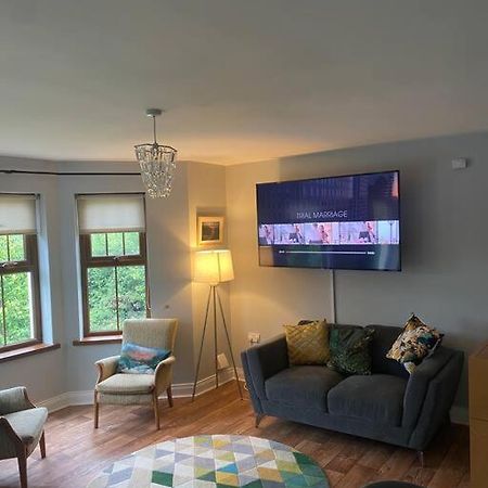 Villa Cheerful 4-Bed Townhouse In Centre Of Newcastle Newcastle  Esterno foto