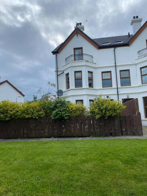 Villa Cheerful 4-Bed Townhouse In Centre Of Newcastle Newcastle  Esterno foto